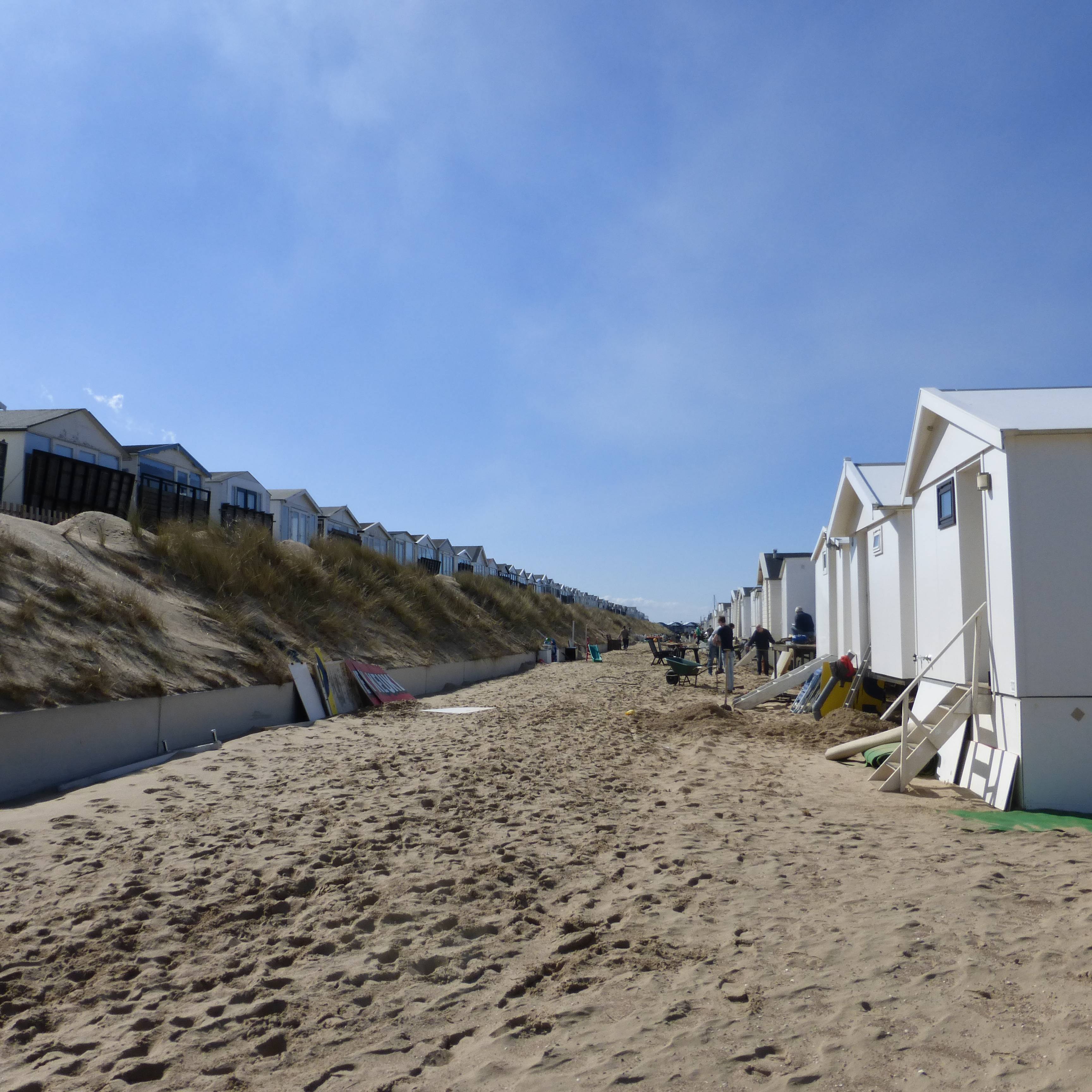 Strandhuisjes IJmuiden 5-4-15 